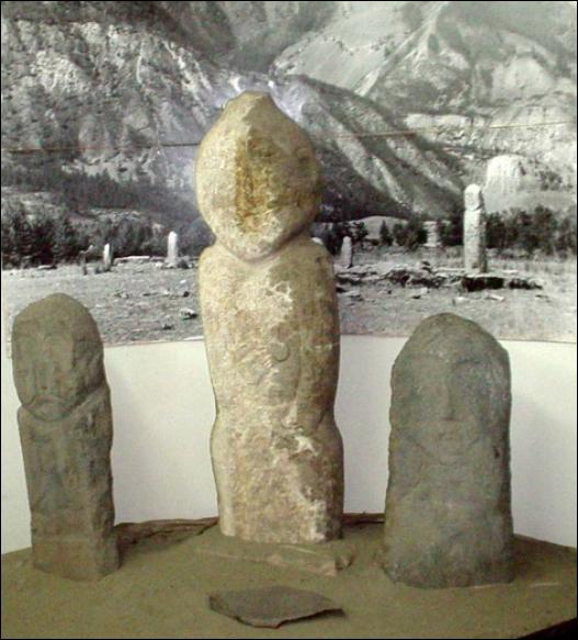 каменные изваяния из коллекции музея «Археологии и этнографии Алтая» АлтГУ